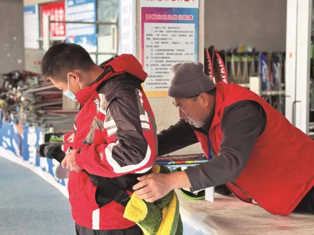 川：热潮涌动 消费升温冰雪装备+冰雪培训 银